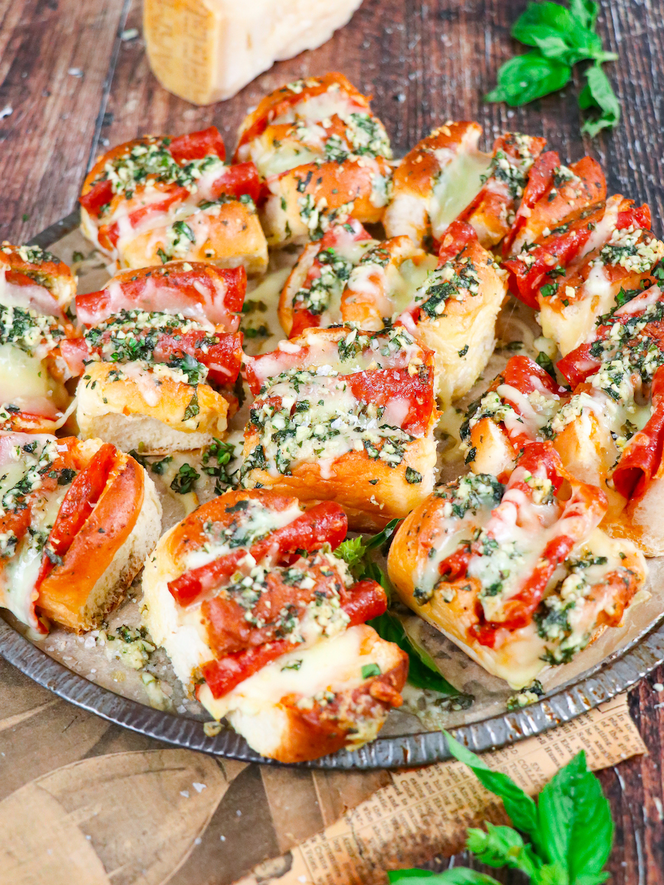 Garlic Knot Pizza Sliders (Easy Weeknight Dinner)